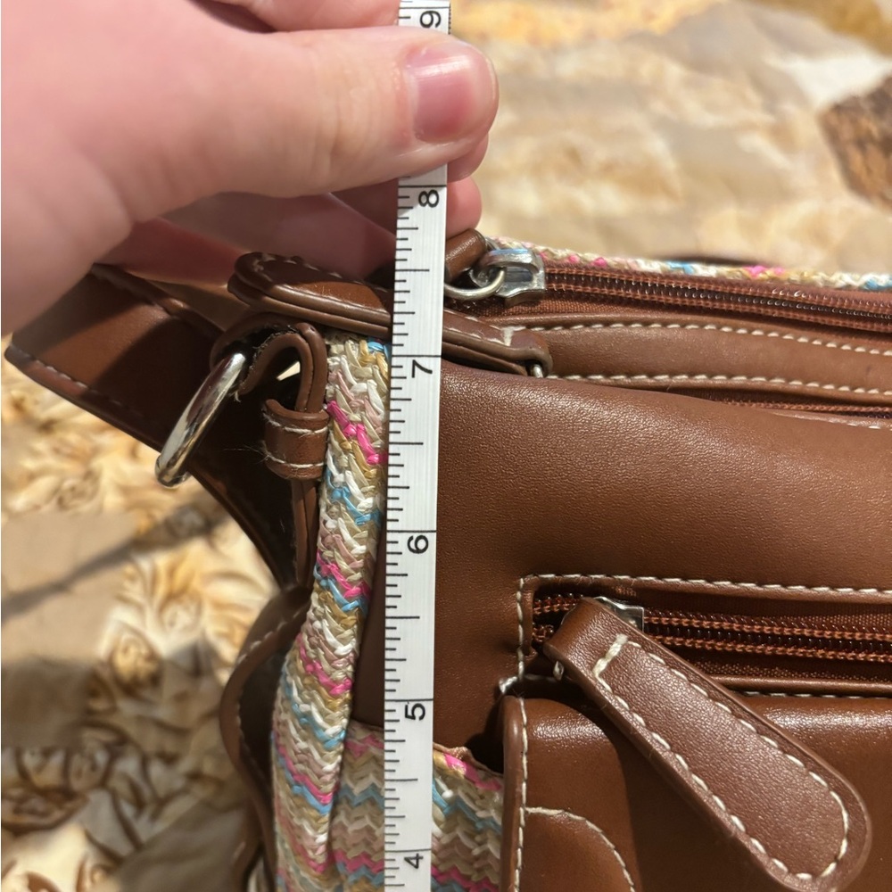 Stone Mountain Brown and Multicolored shoulder bag. - Picture 16 of 16